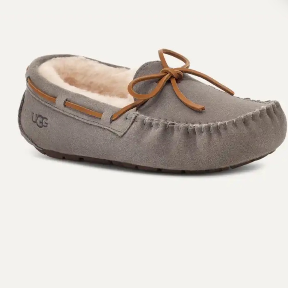 UGG DAKOTA MOCCASIN